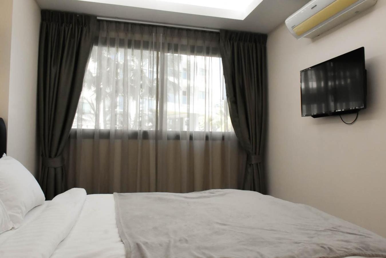 Laguna Beach Resort 1 Condominium Jomtien Beach Room photo